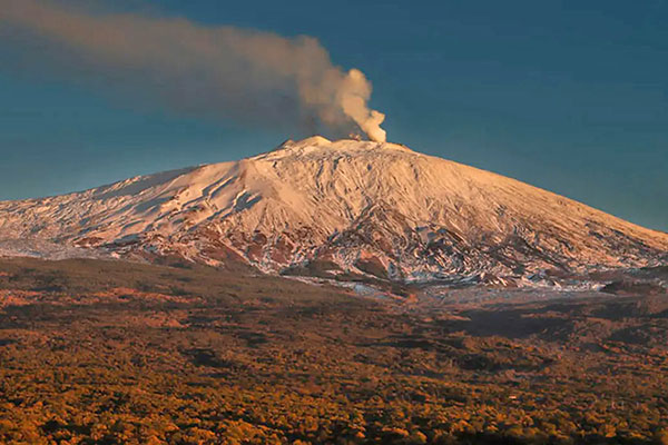 Winzer Massimo Lentsch aus Sizilien | Der Vulkan Etna